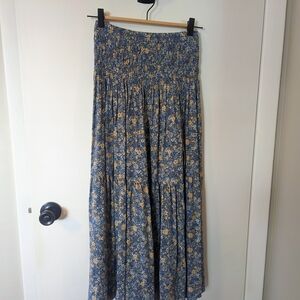 NATURAL LIFE Angelina Midi Skirt In Blue Ditsy Floral EUC
